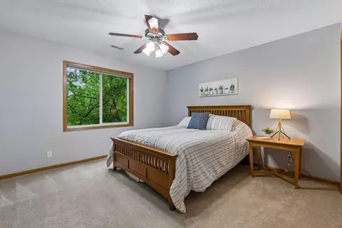 1539 Stonewood Ln, Eagan, MN 55122 photo 23