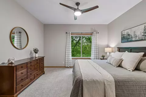 1539 Stonewood Ln, Eagan, MN 55122 photo 14