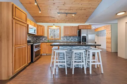 Kitchen - 51460 189th Ave, Mcgregor, MN 55760 photo 3 of 5