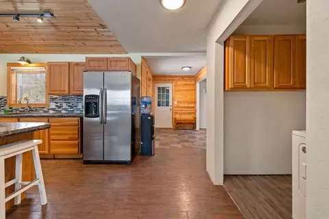 Entry Way - 51460 189th Ave, Mcgregor, MN 55760 photo 1 of 4