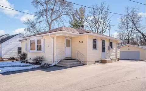 511 Harrison Ave, North Mankato, MN 56003