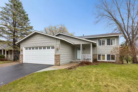 5664 Turtle Lake Rd, Shoreview, MN 55126