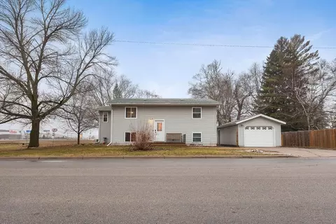 331 Western Ave S, Watkins, MN 55389