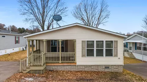 30160 Olinda Trl #118, Lindstrom, MN 55045