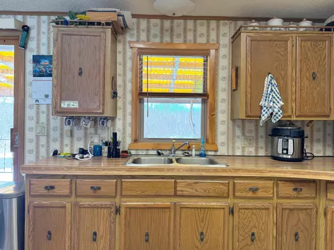Kitchen - 18500 Bogie Bay, Garrison, MN 56450 photo 5 of 7