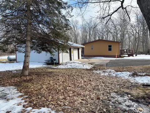 Exterior - 18500 Bogie Bay, Garrison, MN 56450 photo 10 of 18