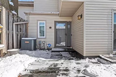 138 Ruth St N #9, Saint Paul, MN 55119