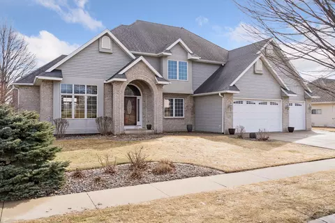 5106 Nicklaus Dr NW, Rochester, MN 55901