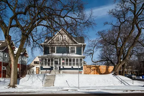 865 St Clair Ave, Saint Paul, MN 55105