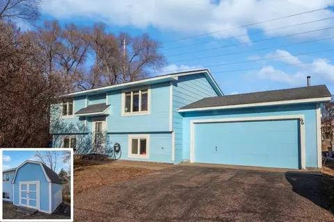 66 6 12 St NW, Elk River, MN 55330