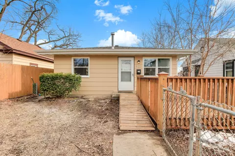 522 Summit St NE, Columbia Heights, MN 55421