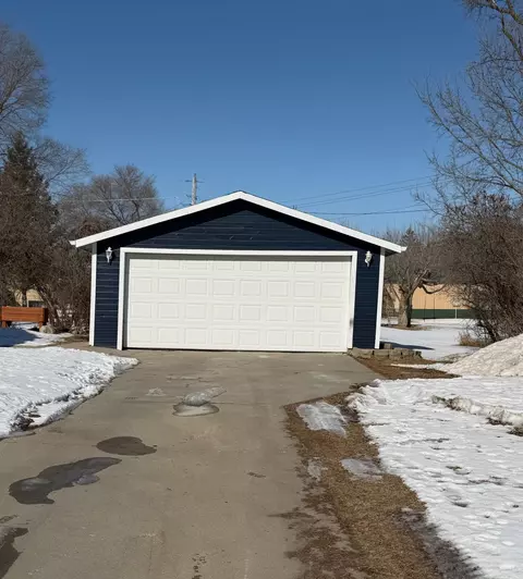 547 3rd Ave NW, Perham, MN 56573 photo 2