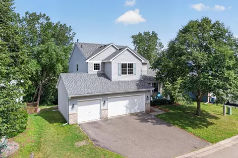 3482 Savannah Ave, White Bear Lake, MN 55110