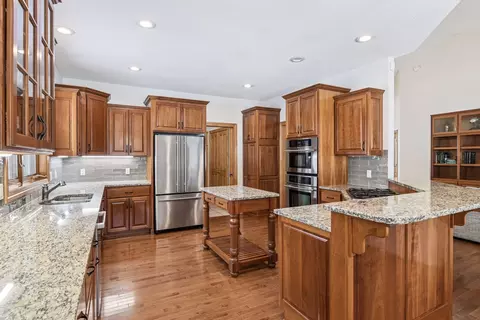Kitchen - 7455 Fern Ct, Loretto, MN 55357 photo 3 of 5