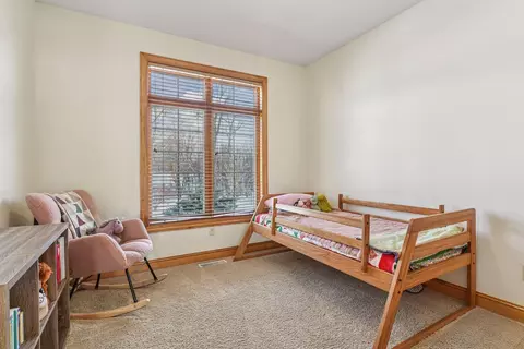 Bedroom - 7455 Fern Ct, Loretto, MN 55357 photo 3 of 7