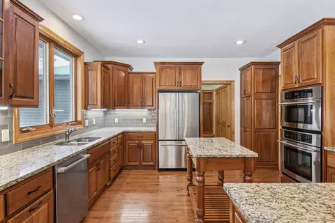 Kitchen - 7455 Fern Ct, Loretto, MN 55357 photo 4 of 5