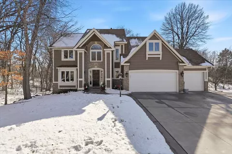 1237 Summit Oaks Dr, Burnsville, MN 55337