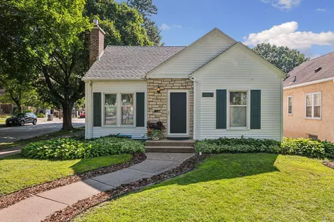 4601 35th Ave S, Minneapolis, MN 55406