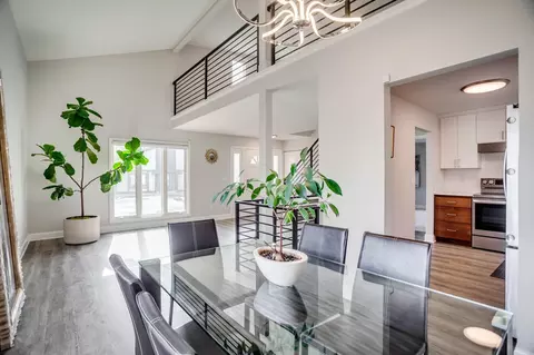 3546 Pilgrim Ln N, Plymouth, MN 55441