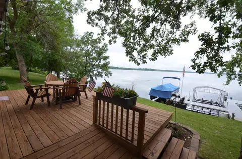 38538 Walker Lake Dr, Richville, MN 56576
