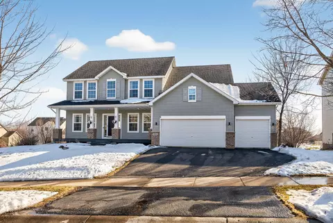 9465 Glacier Rd, Minnetrista, MN 55375