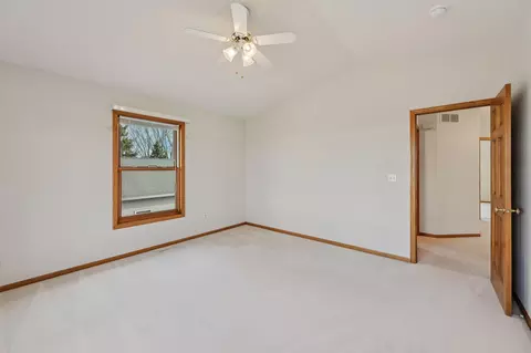 Bedroom - 21506 Darsow Ave, Hampton, MN 55031 photo 12 of 19