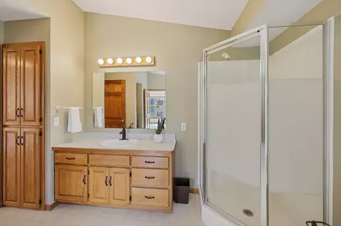 Bath - 21506 Darsow Ave, Hampton, MN 55031 photo 7 of 8