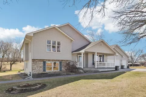 Exterior - 21506 Darsow Ave, Hampton, MN 55031 photo 4 of 14