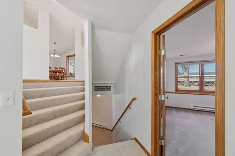 Entry Way - 21506 Darsow Ave, Hampton, MN 55031 photo 3 of 9