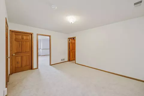 Bedroom - 21506 Darsow Ave, Hampton, MN 55031 photo 15 of 19
