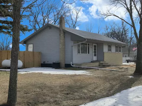 Exterior - 206 14th St N, Wheaton, MN 56296 photo 2 of 7