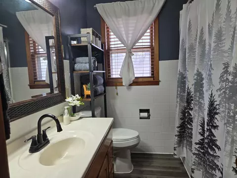 Bath - 206 14th St N, Wheaton, MN 56296 photo 1 of 2