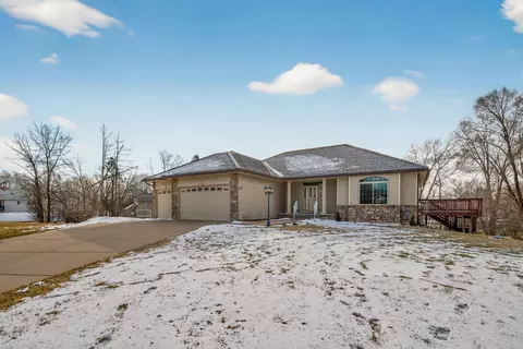 5821 212th St N, Forest Lake, MN 55025