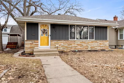 2704 W 60th St, Minneapolis, MN 55410