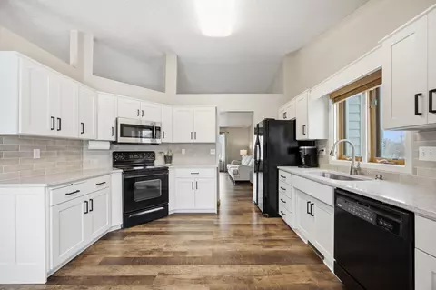 2819 33rd St S, Fargo, ND 58103 photo 9
