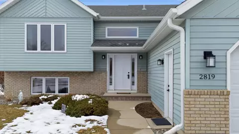 2819 33rd St S, Fargo, ND 58103 photo 5
