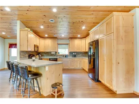 1389 Birch Cir NW, Baudette, MN 56623 photo 12