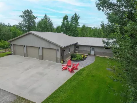 1389 Birch Cir NW, Baudette, MN 56623 photo 3