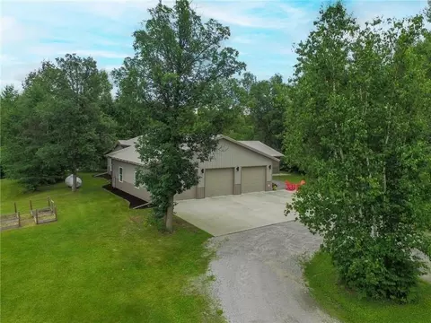 1389 Birch Cir NW, Baudette, MN 56623 photo 4