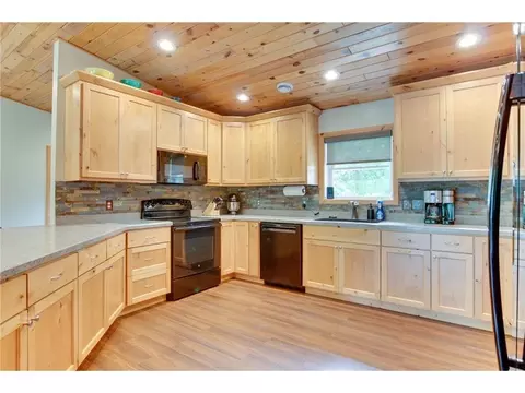 1389 Birch Cir NW, Baudette, MN 56623 photo 11