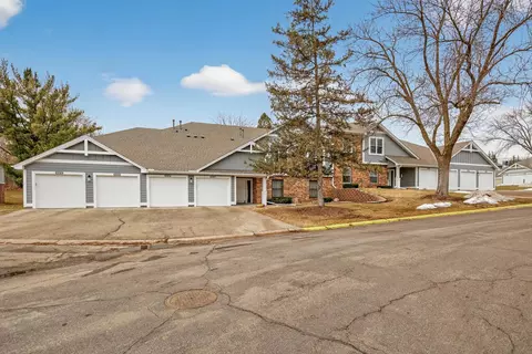 6893 Langford Dr, Edina, MN 55436