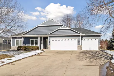 120 Longspur Ct, Hastings, MN 55033