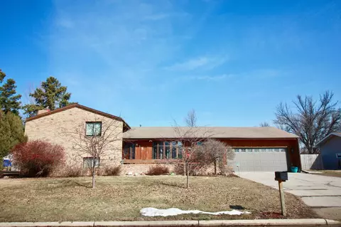 412 18th Ave N, Wahpeton, ND 58075