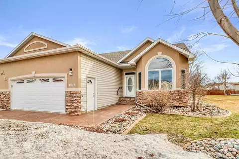 3404 Wheatland Pines Dr S, Fargo, ND 58103