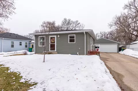 217 1st Ave E, West Fargo, ND 58078