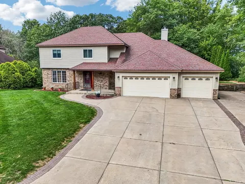 13721 Danbury Path, Rosemount, MN 55068