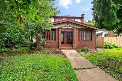 209 Cedar Lake Rd N, Minneapolis, MN 55405