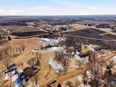 8940 Foxline Dr, Corcoran, MN 55340 photo 9