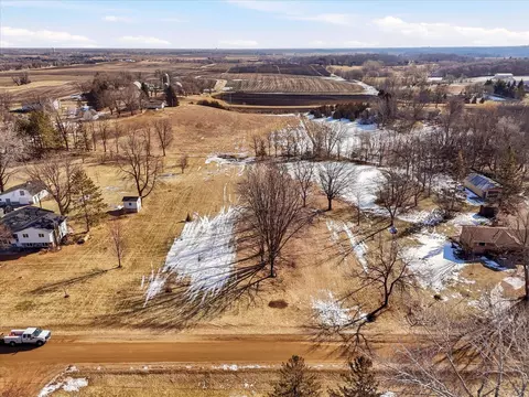 8940 Foxline Dr, Corcoran, MN 55340 photo 2
