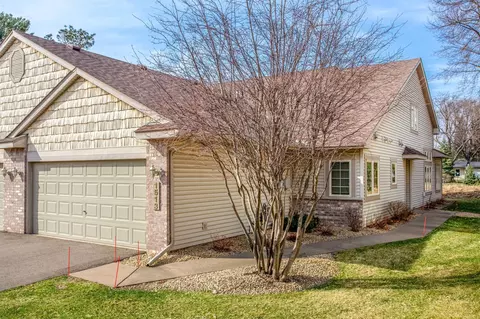 1513 Pine Pointe, White Bear Lake, MN 55110